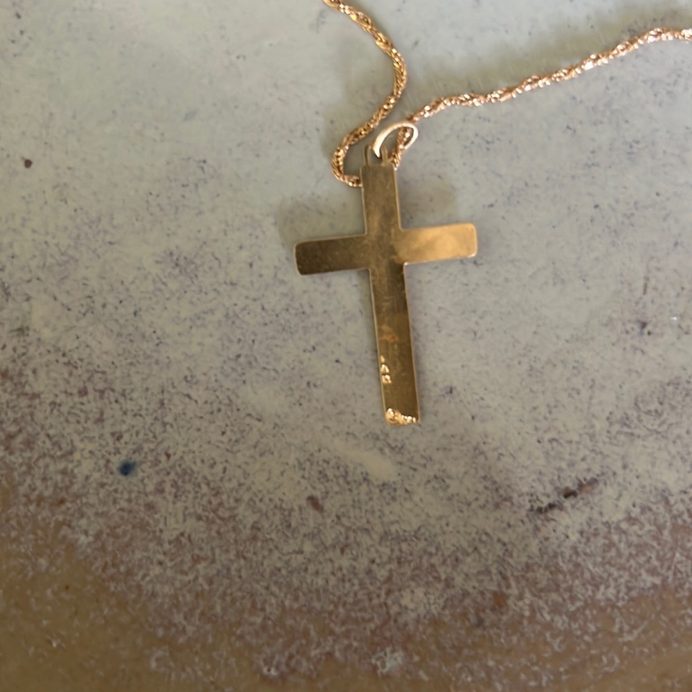 14kt. gold cross plus chain